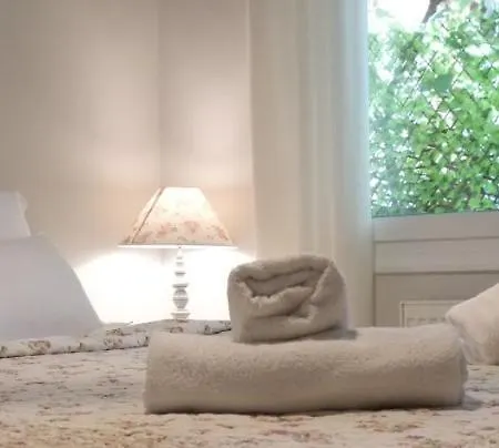 Paradise Apartment *